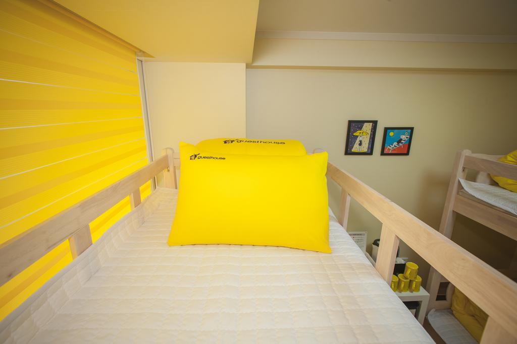 24 Guesthouse Haeundae Premier Пусан Стая снимка